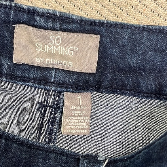 Chico’s SO Slimming straight leg blue Jeans, Chico’s size 1 short/ 8 short - Picture 5 of 16